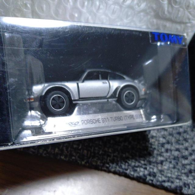 ~jJ[@g~J~ebh@|VF930^[{  zr[ 