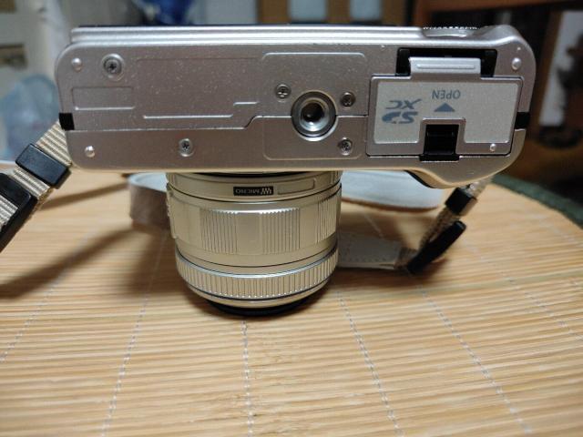 fWJ fW^J J IpX OLYMPUS PEN PL2 bNAbv { CeA   