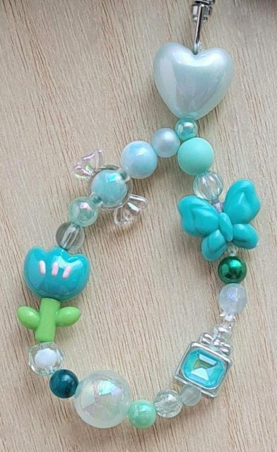 ����Ȃ���Ώ����\��@TWICE MINA �~�i�@�L�[�z���_�[�@ �� �^�����g�O�b�Y�� 