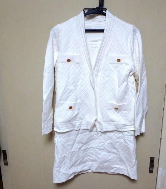 ◆ワンピース ニット ノースリーブ レディース ジャケット  中古品 ホワイト < 女性ファッション  ◆ワンピース ニット ノースリーブ レディース ジャケット  中古品 ホワイト  < 女性ファッションの