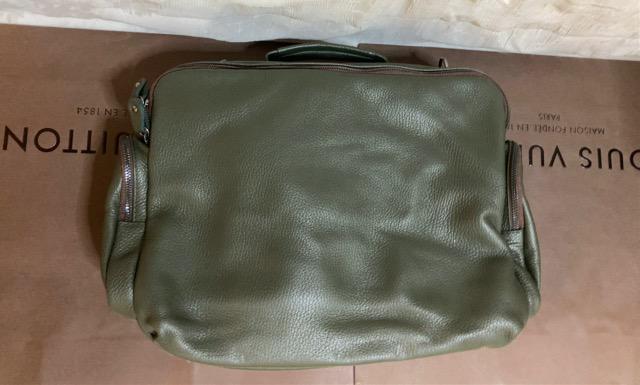 特価●OTTINO italy 本革ショルダートートグリーン 極美品高級通勤普段用ダブルファスナーポケット充実 < 男性ファッション  特価●OTTINO italy 本革ショルダートートグリーン 極美品高級通勤普段用ダブルファスナーポケット充実 < 男性ファッションの