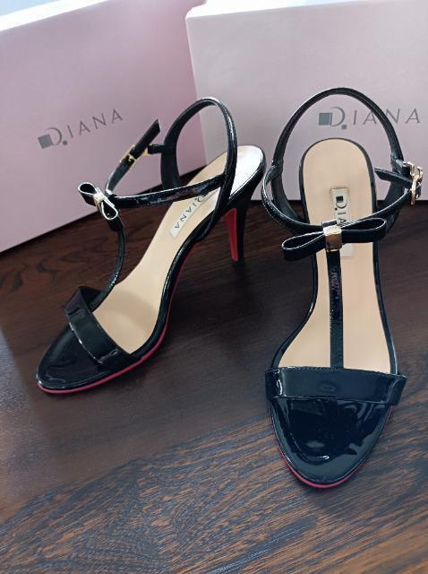 DIANA★リボン黒エナメルサンダル★獄美美品★素敵★綺麗★ダイアナ★定価約15000円お得にどーぞ★ < 女性ファッション  DIANA★リボン黒エナメルサンダル★獄美美品★素敵★綺麗★ダイアナ★定価約15000円お得にどーぞ★  < 女性ファッションの