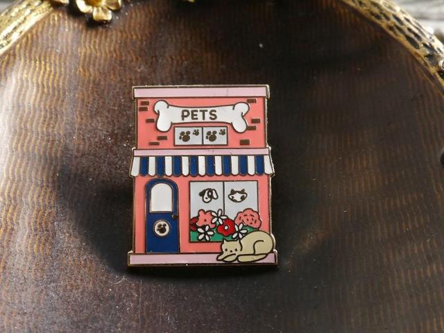 新品 かわいいペットショップ ピンブローチ ピンバッジ ピンズ 猫ネコ < 女性アクセサリー/時計  新品 かわいいペットショップ ピンブローチ ピンバッジ ピンズ 猫ネコ < 女性アクセサリー/時計の