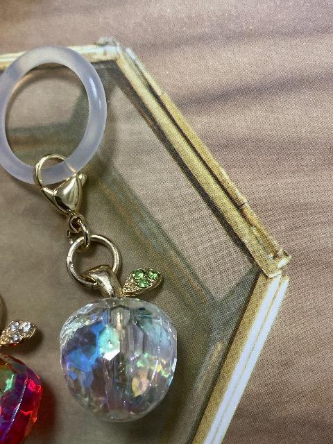 ハンドメイド アンブレラマーカー3点セット りんご(マスクチャームやファスナーチャームでも可能) < 女性ファッション  ハンドメイド アンブレラマーカー3点セット りんご(マスクチャームやファスナーチャームでも可能) < 女性ファッションの