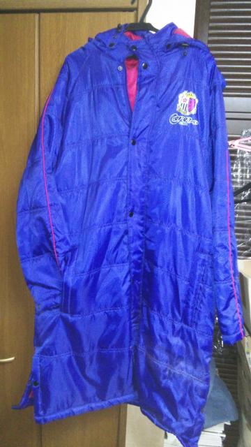 ほぼ未使用♪J1サッカーセレッソ大阪ベンチコート&ハンドタオル < 男性ファッション  ほぼ未使用♪J1サッカーセレッソ大阪ベンチコート&ハンドタオル  < 男性ファッションの