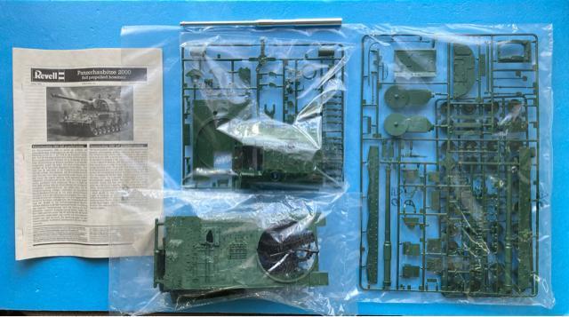 訳あり 1/35 ドイツ PZH2000 自走榴弾砲 パンッアー ハウビッツェ2000 155o砲 プラモデル レベル 戦闘車両 < ホビー  訳あり 1/35 ドイツ PZH2000 自走榴弾砲 パンッアー ハウビッツェ2000 155o砲 プラモデル レベル 戦闘車両 < ホビーの