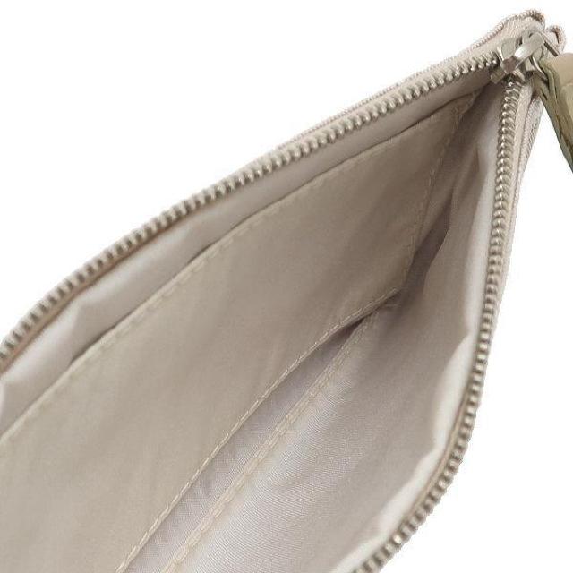 ◆ 本物 新品同様 ◆ CHANEL シャネル ニュートラベルライン ポーチ 小物入れ ベージュ Gカード 箱 人気 A17676 < ブランド  ◆ 本物 新品同様 ◆ CHANEL シャネル ニュートラベルライン ポーチ 小物入れ ベージュ Gカード 箱 人気 A17676 < ブランドの