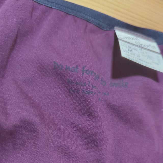 新品衣類 シンプルバックプリント柄 М < 女性ファッション  新品衣類 シンプルバックプリント柄 М < 女性ファッションの