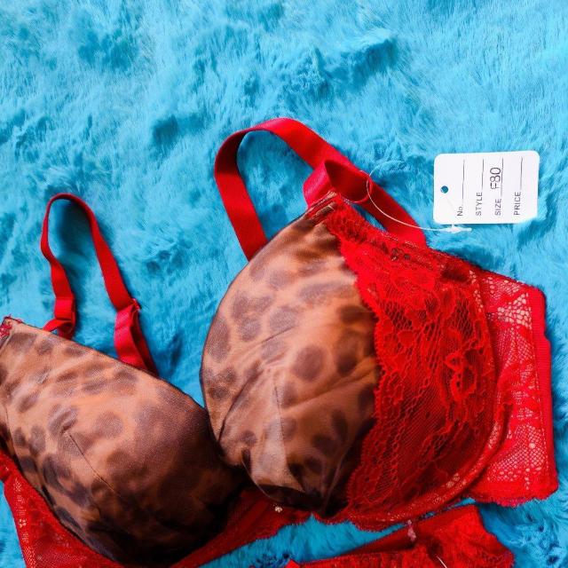 透け感オーガンジーシフォンが激Sexy。。。F80×L。。レオパード柄ブラジャー&ショーツセット。。グラマー大きいサイズ。ヒョウ柄 < 女性ファッション  透け感オーガンジーシフォンが激Sexy。。。F80×L。。レオパード柄ブラジャー&ショーツセット。。グラマー大きいサイズ。ヒョウ柄 < 女性ファッションの