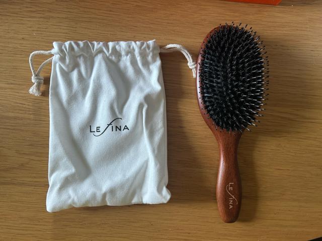 レフィーナ ヘアブラシ 豚毛 ヘッドスパニスト監修 ラウンド型Pro < ヘルス/ビューティー レフィーナ ヘアブラシ 豚毛 ヘッドスパニスト監修 ラウンド型Pro < ヘルス/ビューティーの