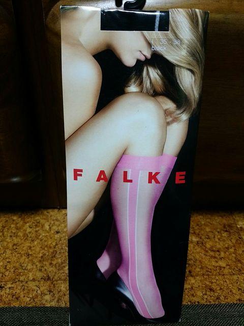 FALKE ハイソックス インポート 新品 ブラック < 女性ファッション  FALKE ハイソックス インポート 新品 ブラック  < 女性ファッションの