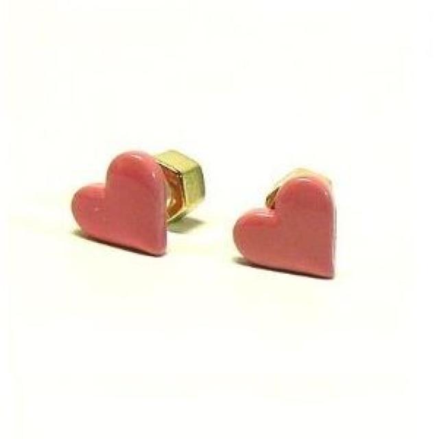新品ゴスロリ姫系小さいピンクのハートピアス < 女性アクセサリー/時計  新品ゴスロリ姫系小さいピンクのハートピアス  < 女性アクセサリー/時計の