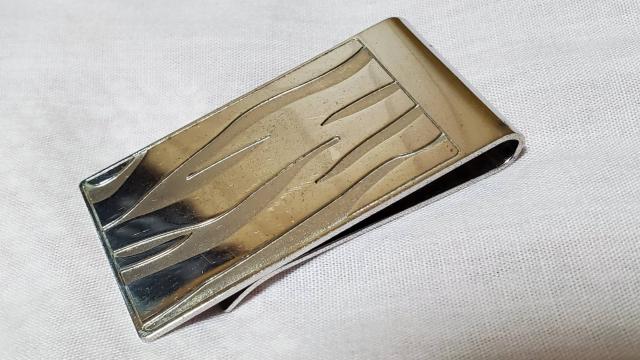 正規 激レア アルフレッドダンヒル  ゴシック トライバルマネークリップ メタルワイドウォレット 財布 クラシック < ブランド  正規 激レア アルフレッドダンヒル  ゴシック トライバルマネークリップ メタルワイドウォレット 財布 クラシック  < ブランドの