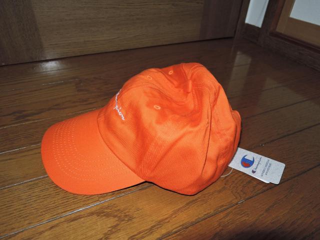 新品 Champion チャンピオン ロゴ刺繍 コットンツイル 6パネル キャップ オレンジ系 帽子 < ブランド  新品 Champion チャンピオン ロゴ刺繍 コットンツイル 6パネル キャップ オレンジ系 帽子 < ブランドの
