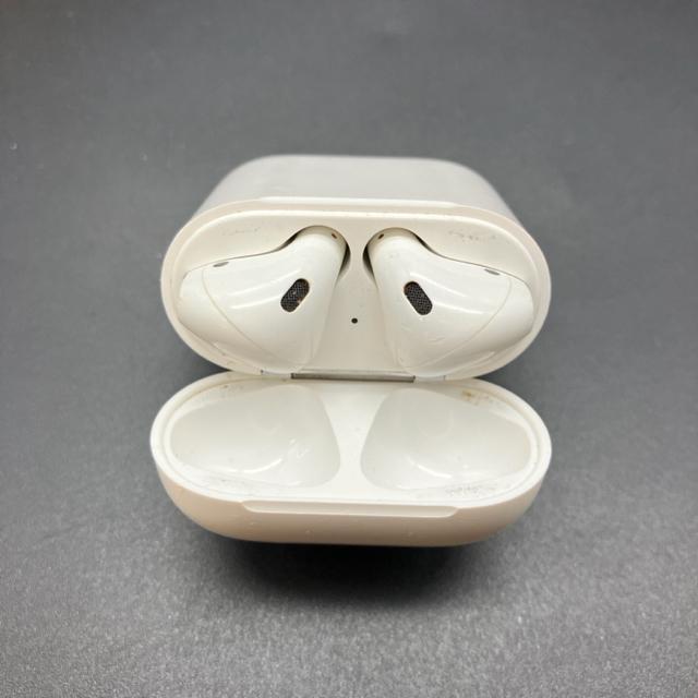 即決 Apple アップル AirPods ワイヤレスイヤホン 第二世代 < 家電/AV  即決 Apple アップル AirPods ワイヤレスイヤホン 第二世代 < 家電/AVの