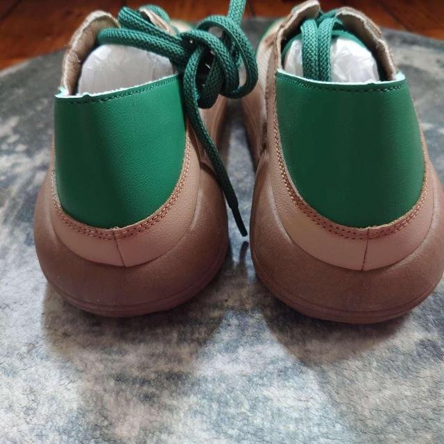 新品 23cm レディース スニーカー グリーン シューズ 靴 ローカット < 女性ファッション  新品 23cm レディース スニーカー グリーン シューズ 靴 ローカット < 女性ファッションの