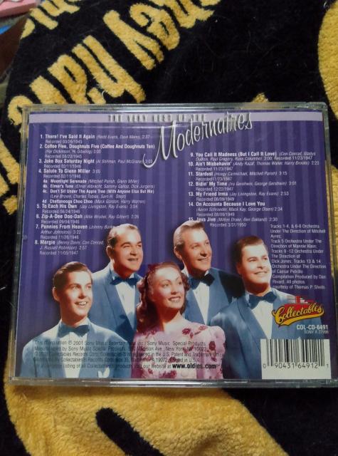 The Very Best of The Modernaires With Paula Kelly < CD/DVD/ビデオ  The Very Best of The Modernaires With Paula Kelly < CD/DVD/ビデオの