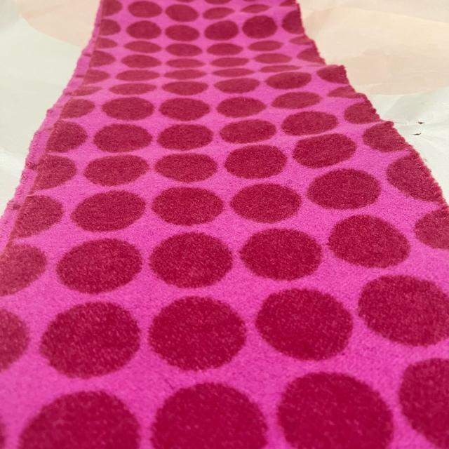 【JC DE CASTELBAJAC】 ピンク色 水玉模様 ラムウール マフラー < 女性ファッション 【JC DE CASTELBAJAC】 ピンク色 水玉模様 ラムウール マフラー < 女性ファッションの