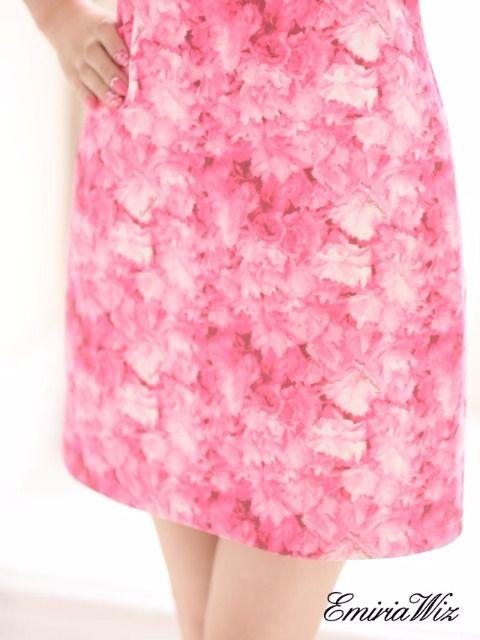 EmiriaWizNVJ[YsSVi^Ot  uh 