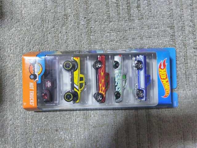 HW '16 ホット トラックス ギフト  未開封 < ホビー  HW '16 ホット トラックス ギフト  未開封  < ホビーの