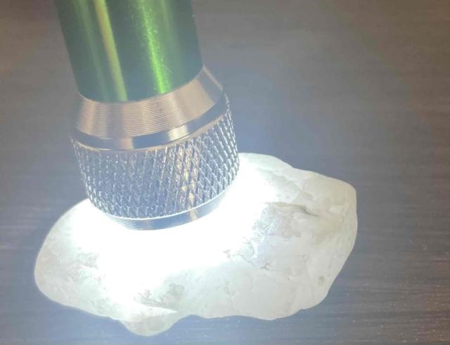 600円スタート!「ジュエリー作家」の素材に「ホワイトシトリントパーズ」原石 < 女性ファッション  600円スタート!「ジュエリー作家」の素材に「ホワイトシトリントパーズ」原石 < 女性ファッションの