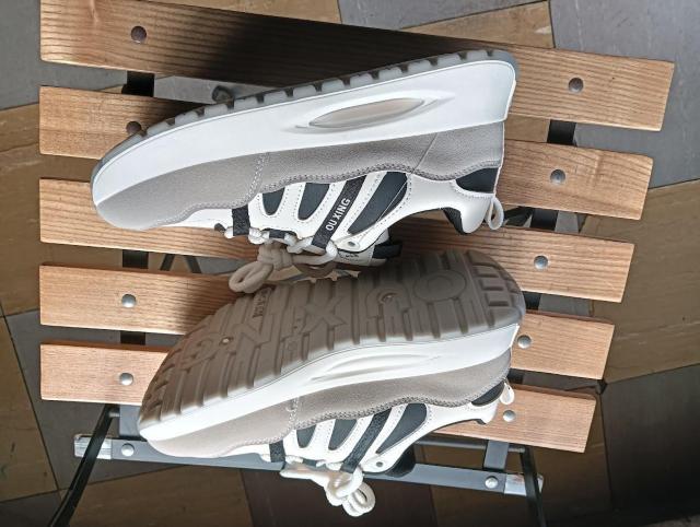 新品 24.5cm レディース スニーカー ホワイト シューズ 靴 ローカット < 女性ファッション  新品 24.5cm レディース スニーカー ホワイト シューズ 靴 ローカット < 女性ファッションの