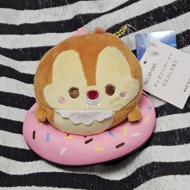 新品 ディズニー ドーナツ浮き輪マスコット デール ぬいぐるみ デフォルメ ボールチェーン イチゴチョコ < おもちゃ  新品 ディズニー ドーナツ浮き輪マスコット デール ぬいぐるみ デフォルメ ボールチェーン イチゴチョコ  < おもちゃの