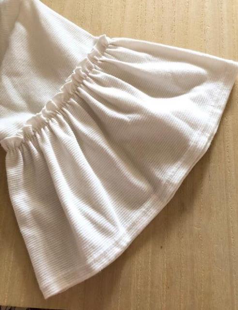 LOWRYS FARM ローリーズファーム フレアスリーブ カットソー L < ブランド LOWRYS FARM ローリーズファーム フレアスリーブ カットソー L < ブランドの