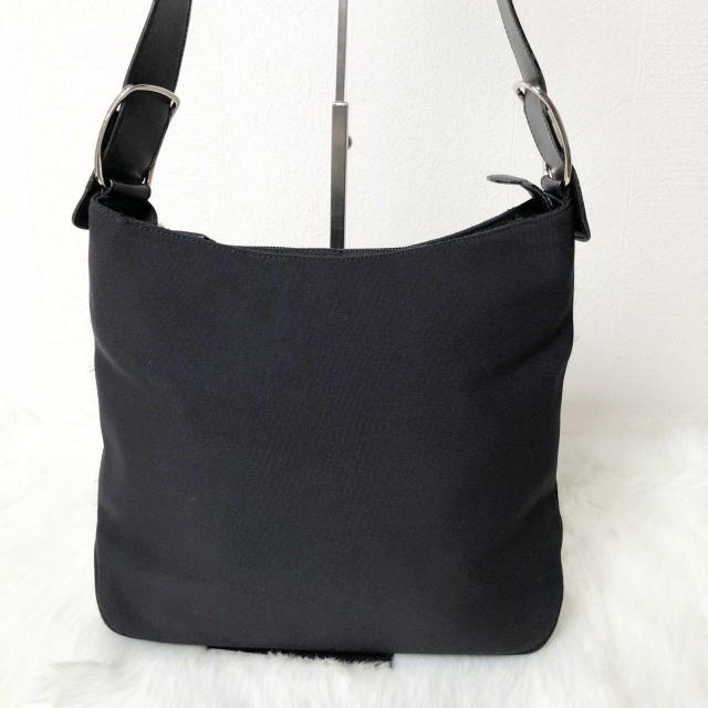 【良品】Salvatore Ferragamo ショルダーバッグ ワンショルダー ブラック 黒 ナイロン < ブランド  【良品】Salvatore Ferragamo ショルダーバッグ ワンショルダー ブラック 黒 ナイロン < ブランドの