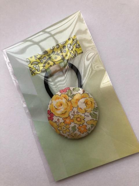 ハンドメイド ヘアゴム 特大 くるみボタン お花 ローズ < 女性ファッション  ハンドメイド ヘアゴム 特大 くるみボタン お花 ローズ < 女性ファッションの