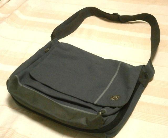 ◆kipling キプリング ショルダーバッグ 中古品 < 男性ファッション  ◆kipling キプリング ショルダーバッグ 中古品  < 男性ファッションの