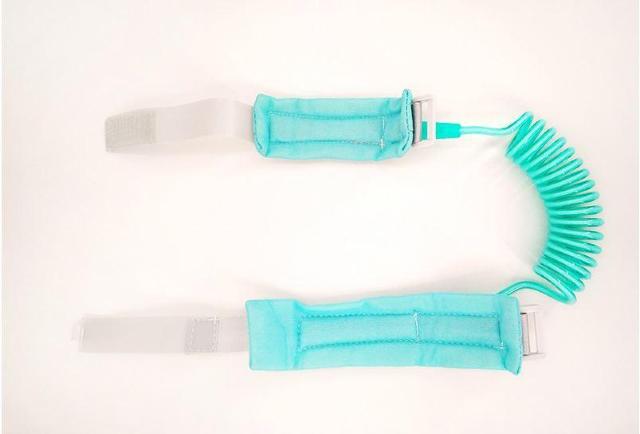 グリーン 送料無料 匿名配送 迷子 防止 ハーネス 紐 子供 リード  セーフティー  手首 安全 幼児 事故防止 お出かけ 80 < キッズ/ベビー  グリーン 送料無料 匿名配送 迷子 防止 ハーネス 紐 子供 リード  セーフティー  手首 安全 幼児 事故防止 お出かけ 80 < キッズ/ベビーの