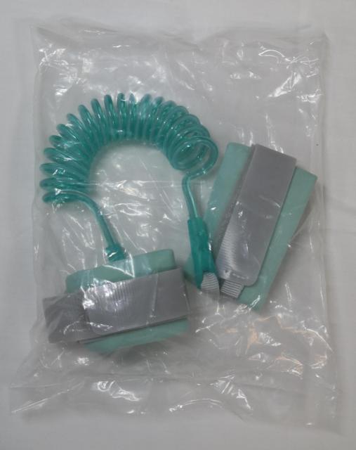 グリーン 送料無料 匿名配送 迷子 防止 ハーネス 紐 子供 リード  セーフティー  手首 安全 幼児 事故防止 お出かけ 80 < キッズ/ベビー  グリーン 送料無料 匿名配送 迷子 防止 ハーネス 紐 子供 リード  セーフティー  手首 安全 幼児 事故防止 お出かけ 80 < キッズ/ベビーの