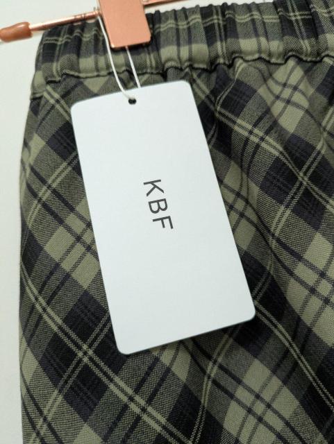 P[r[Gt΁XJ[gߗށKBF180`