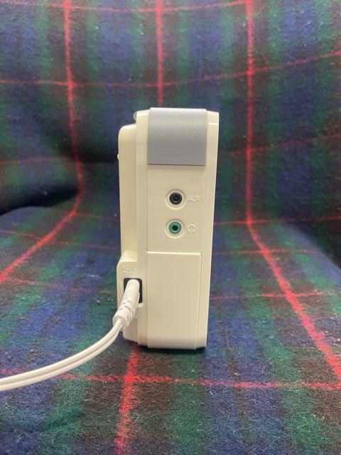 東芝 CDラジオ CUTEBEAT TY-CR20 TOSHIBA FM AM CD ホワイト < 家電/AV 東芝 CDラジオ CUTEBEAT TY-CR20 TOSHIBA FM AM CD ホワイト < 家電/AVの