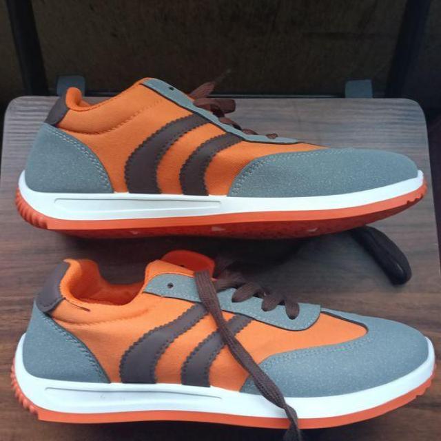 �V�i 25.5cm �����Y �X�j�[�J�[ �O���[ �I�����W �V���[�Y �C ���i�� �� �j���t�@�b�V������ 