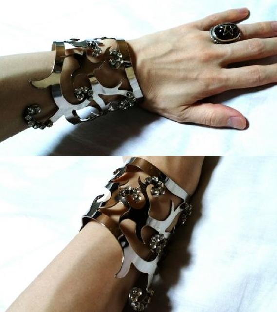 K A VERSACEFT[` SVbNoO Vo[~ ! uXbg GNXg[WL  uh 