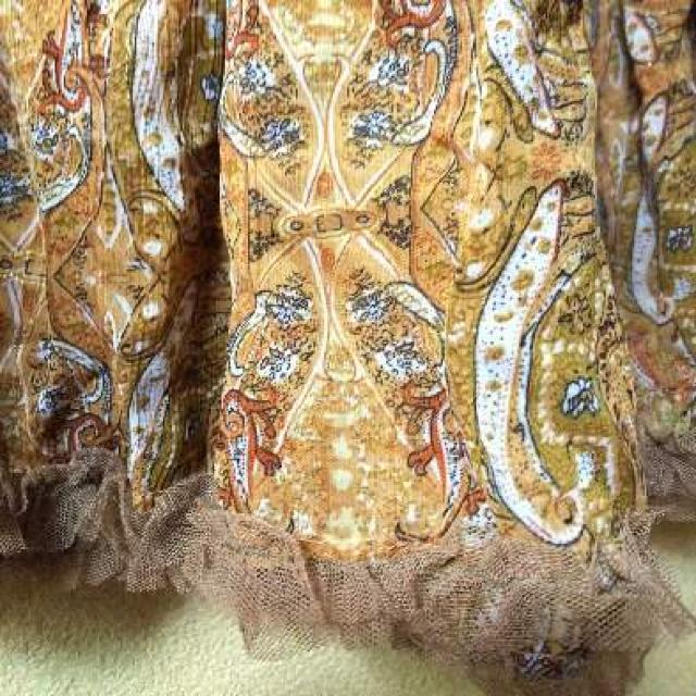 LAZY DAISY新品タグ付★シフォン2段ティアードミニオレンジ系 < 女性ファッション  LAZY DAISY新品タグ付★シフォン2段ティアードミニオレンジ系 < 女性ファッションの