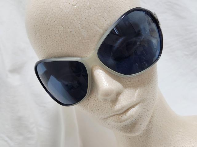 正規レア エンポリオアルマーニ イーグルロゴ レイヤードグラデーション サングラス シェル白〜青 リフレクションビッグフルフレーム < ブランド  正規レア エンポリオアルマーニ イーグルロゴ レイヤードグラデーション サングラス シェル白〜青 リフレクションビッグフルフレーム < ブランドの