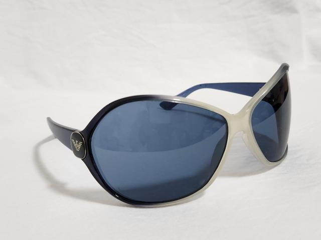 正規レア エンポリオアルマーニ イーグルロゴ レイヤードグラデーション サングラス シェル白〜青 リフレクションビッグフルフレーム < ブランド  正規レア エンポリオアルマーニ イーグルロゴ レイヤードグラデーション サングラス シェル白〜青 リフレクションビッグフルフレーム < ブランドの