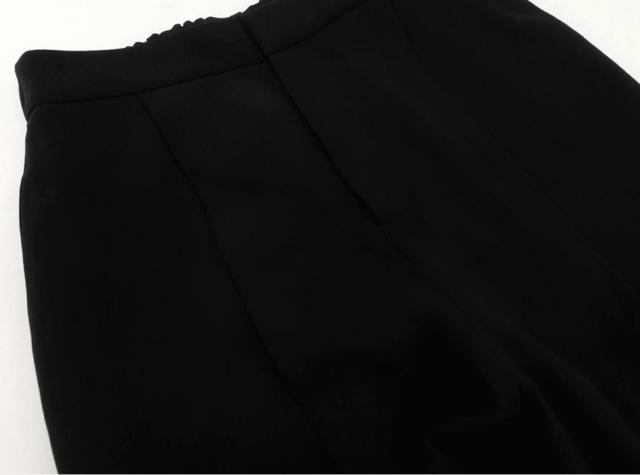 美品☆ADAM ET ROPE(アダムエロペ)タック入りテーパードパンツ☆ < ブランド  美品☆ADAM ET ROPE(アダムエロペ)タック入りテーパードパンツ☆ < ブランドの