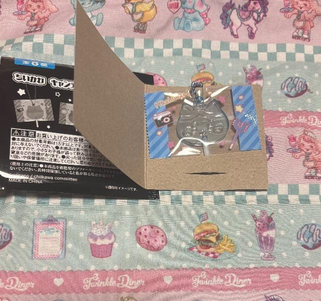 ちいかわ キャンディチャームズ ハチワレのみ < 女性ファッション  ちいかわ キャンディチャームズ ハチワレのみ < 女性ファッションの