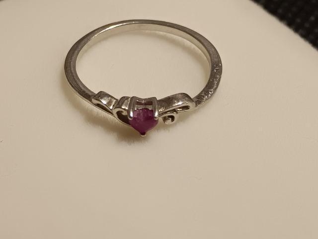 「生命力の向上と目標達成 強力パワー」ルビーリングです。一点物 < 女性アクセサリー/時計 「生命力の向上と目標達成 強力パワー」ルビーリングです。一点物 < 女性アクセサリー/時計の