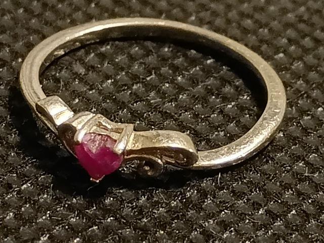 「生命力の向上と目標達成 強力パワー」ルビーリングです。一点物 < 女性アクセサリー/時計 「生命力の向上と目標達成 強力パワー」ルビーリングです。一点物 < 女性アクセサリー/時計の