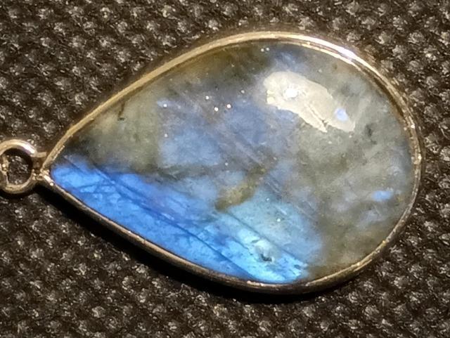 レアです☆「強力な守護石、オーラの調整」ネックレスです。一点限りです。 < 女性アクセサリー/時計 レアです☆「強力な守護石、オーラの調整」ネックレスです。一点限りです。 < 女性アクセサリー/時計の