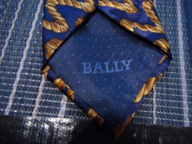 BALLYのネクタイ シルク100% イタリア製!。 < 男性ファッション  BALLYのネクタイ シルク100% イタリア製!。 < 男性ファッションの