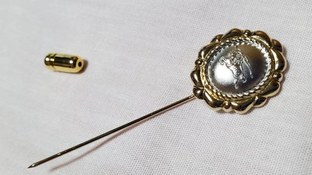 正規 バーバリー 騎士 ホースロゴ ヘリテージピンブローチ タイピン クラシック コンビカラー < ブランド 正規 バーバリー 騎士 ホースロゴ ヘリテージピンブローチ タイピン クラシック コンビカラー < ブランドの