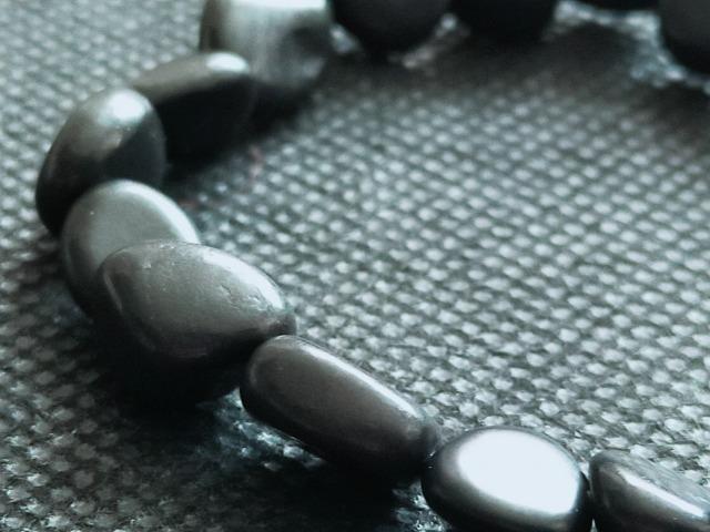 �V�����K�C�g�̃u���X�ł��B��_���ł��B�u�V�[���h�v�������^���u���^�ł��B