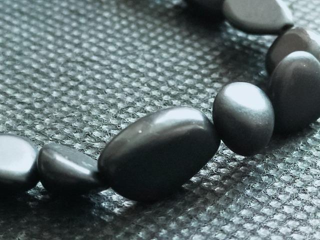 �V�����K�C�g�̃u���X�ł��B��_���ł��B�u�V�[���h�v�������^���u���^�ł��B