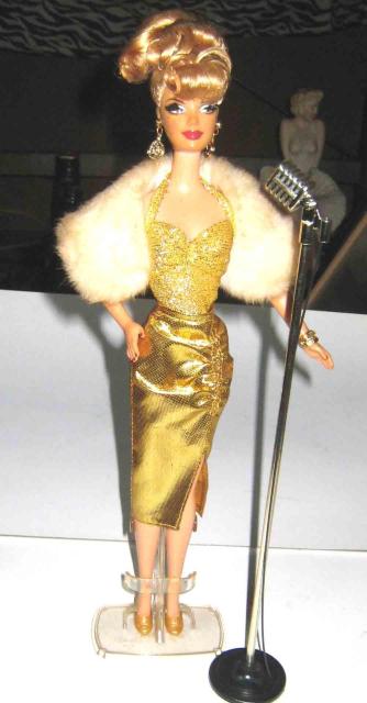 �o�[�r�[�l�`�@�V���K�[�@�̎�@�X�^���h�E�}�C�N�@�S�[���h�h���X �� �z�r�[�� 